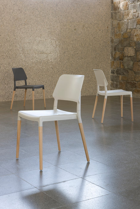 Harbor Chair with Oak Base