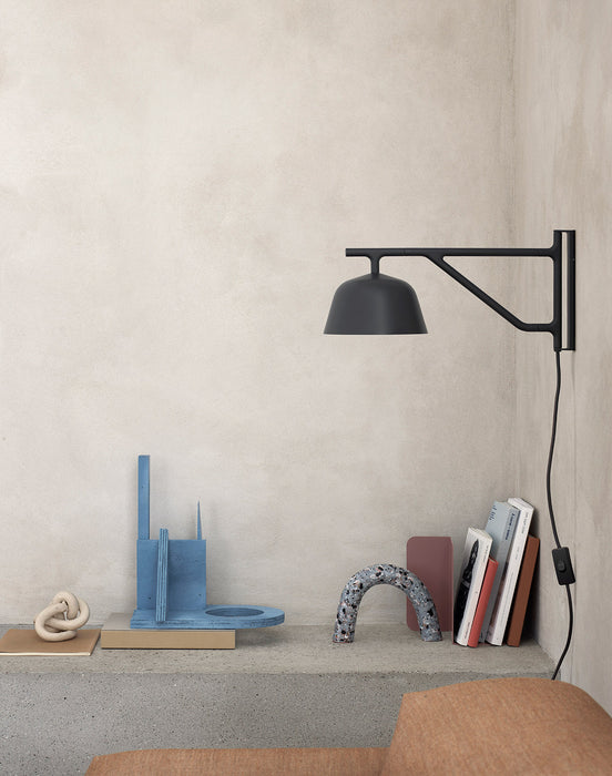 Ambit wall lamp