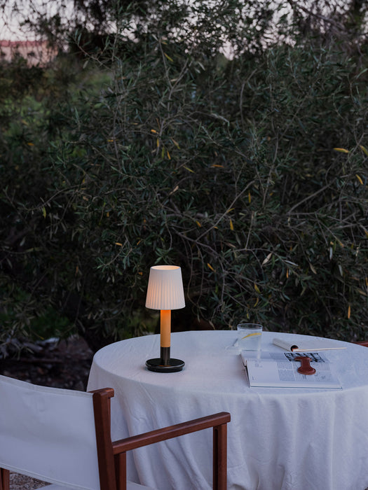 Lámpara Portátil Básica Mínima de Santa & Cole