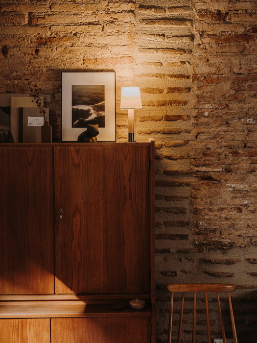 Basic M1 table lamp de Santa & Cole