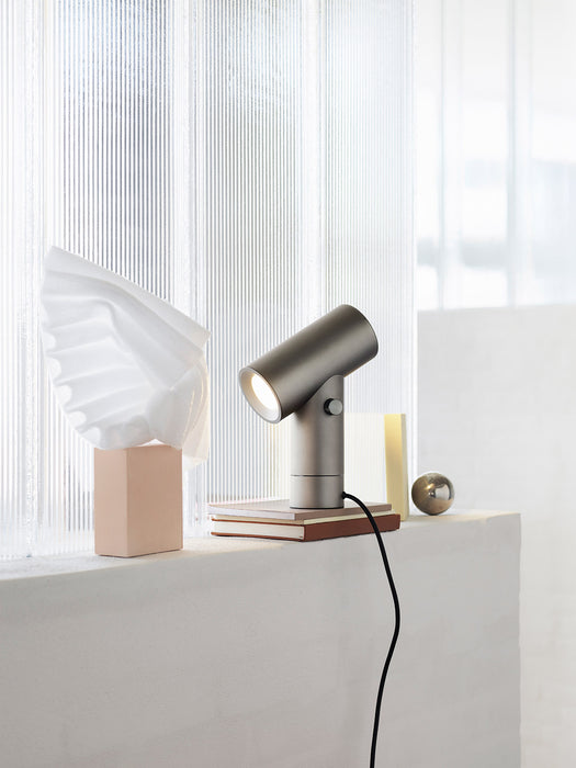 Lámpara de mesa Beam de Muuto