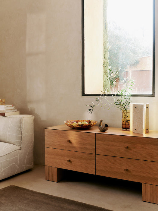 Lámpara de mesa Oeste de Ferm Living