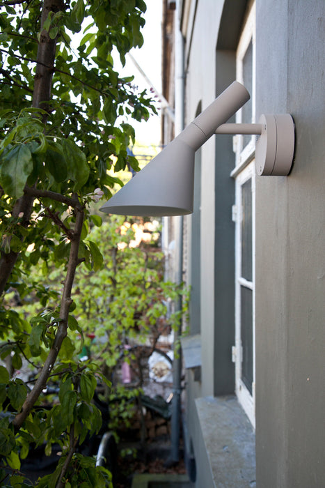 Lámpara de pared AJ 50