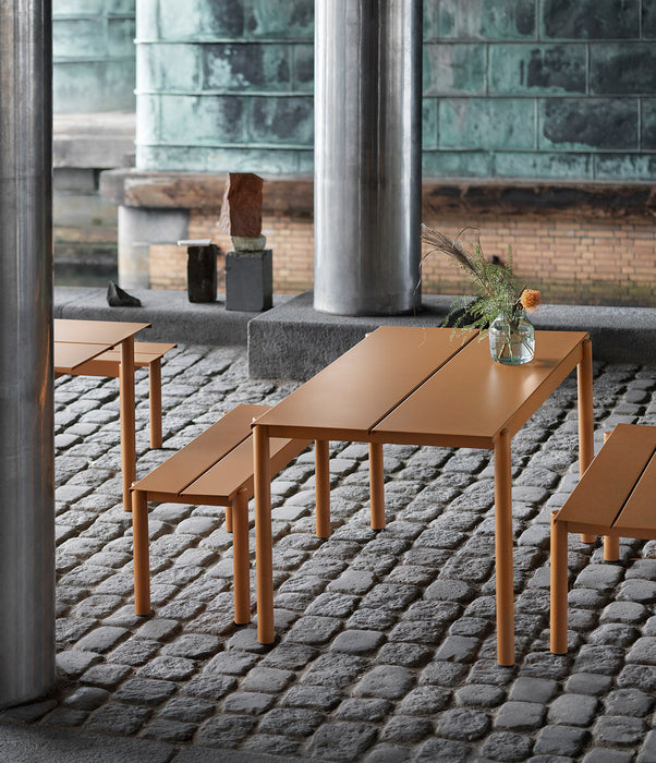 Linear Steel Table de Muuto