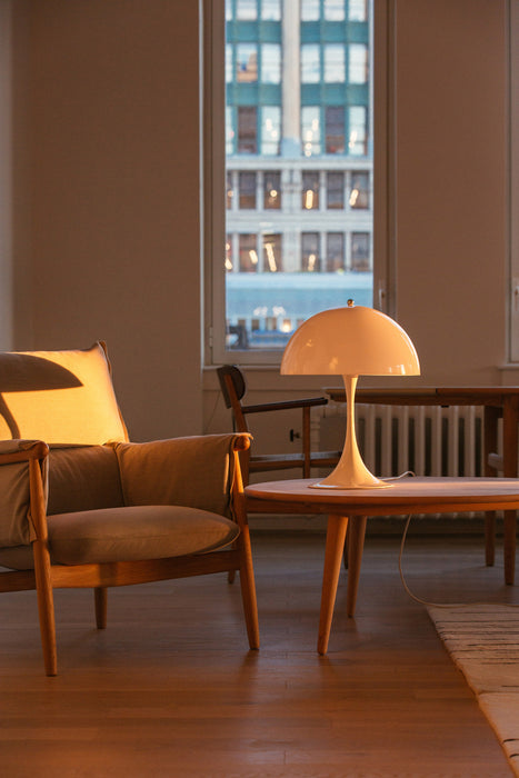 Lámpara de mesa Panthella 400