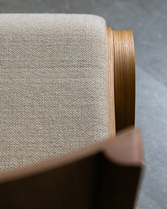 Ready chair with upholstered seat