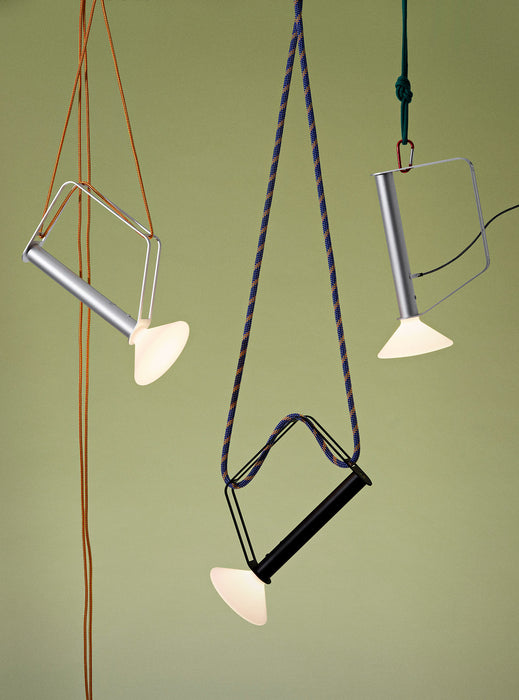 Piton portable lamp
