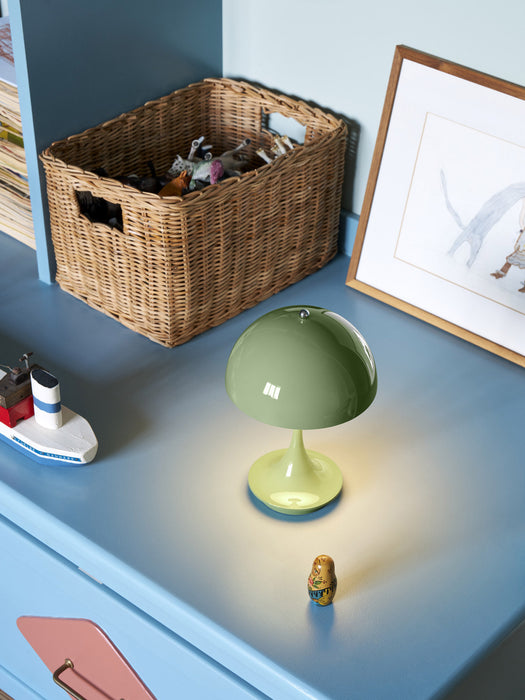 Panthella 160 Portable Lamp de Louis Poulsen