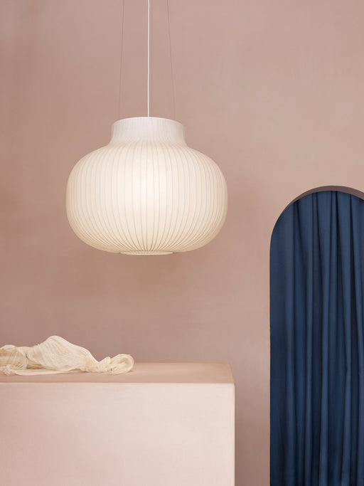 Strand ceiling lamp Muuto
