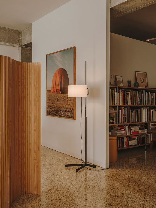 TMC floor lamp de Santa & Cole