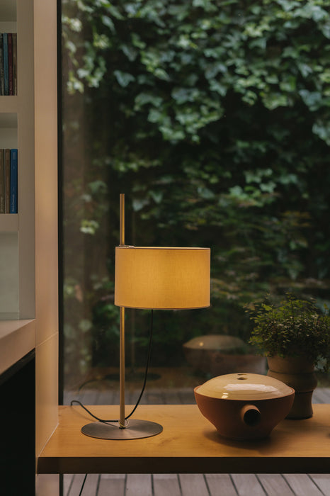 Lámpara de mesa TMD