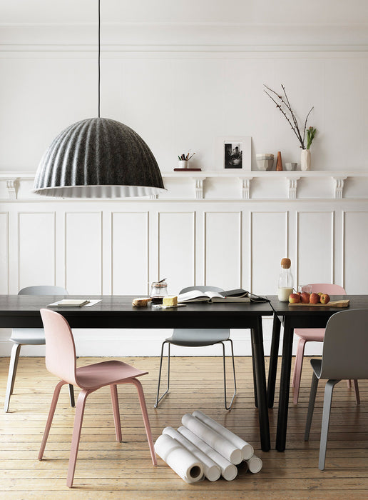 Silla Visu con base metálica