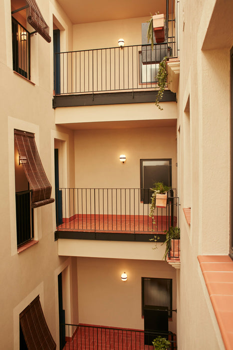 Lámpara de pared Wally Cestita