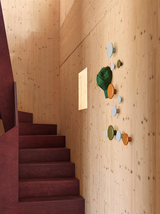 The Dots Coat Rack de Muuto