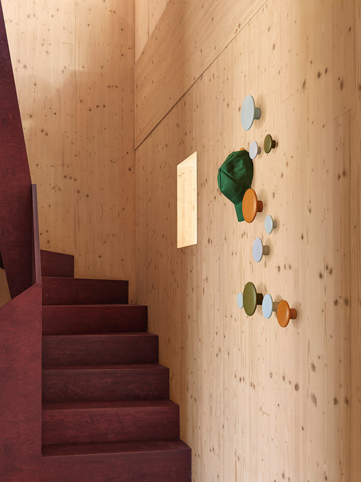 The Dots coat rack pack of 5 de Muuto