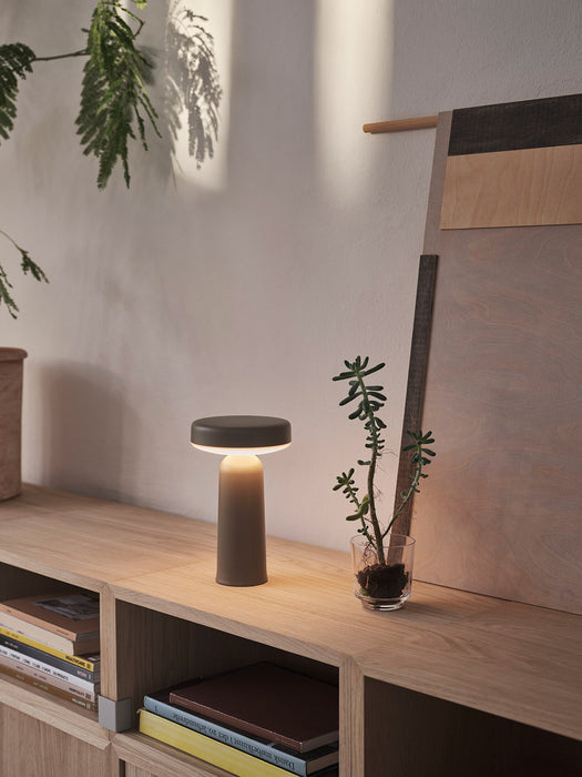 Ease Portable Lamp