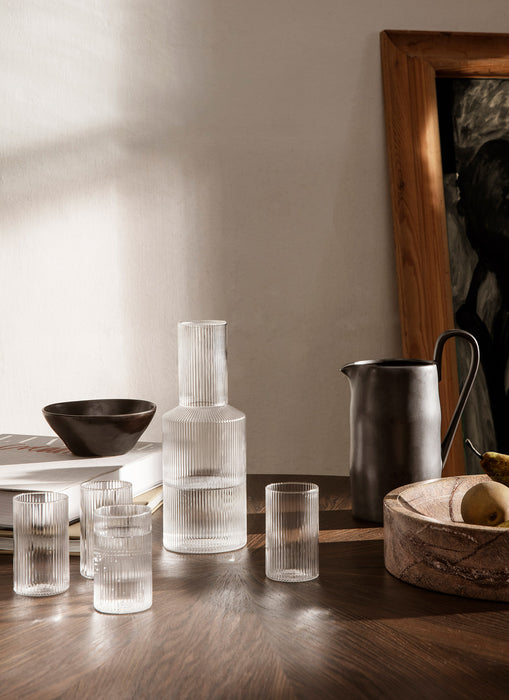 Jarra Ripple Carafe de Ferm Living