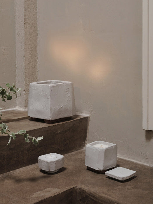Vela perfumada Kurinu de Ferm Living