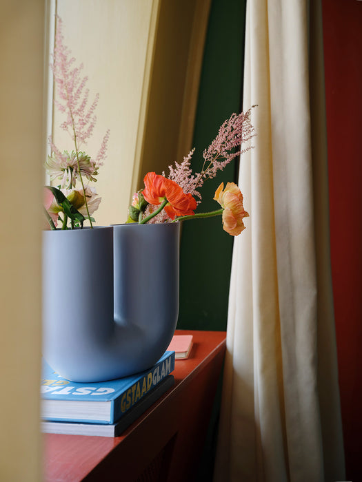 Jarrón Kink de Muuto