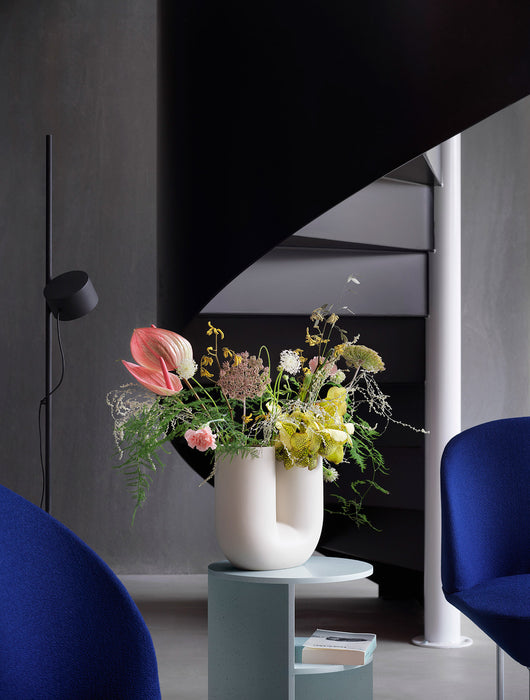 Jarrón Kink de Muuto