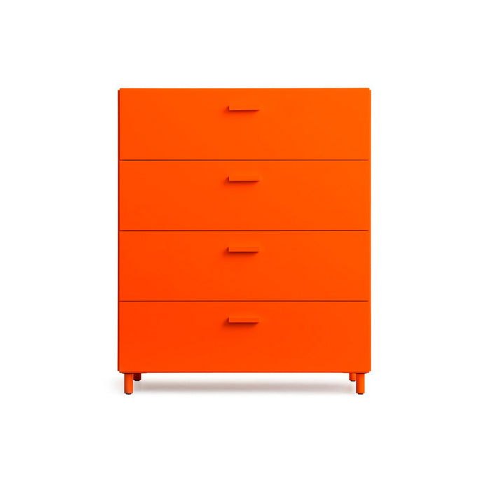 Cómoda Relief con patas