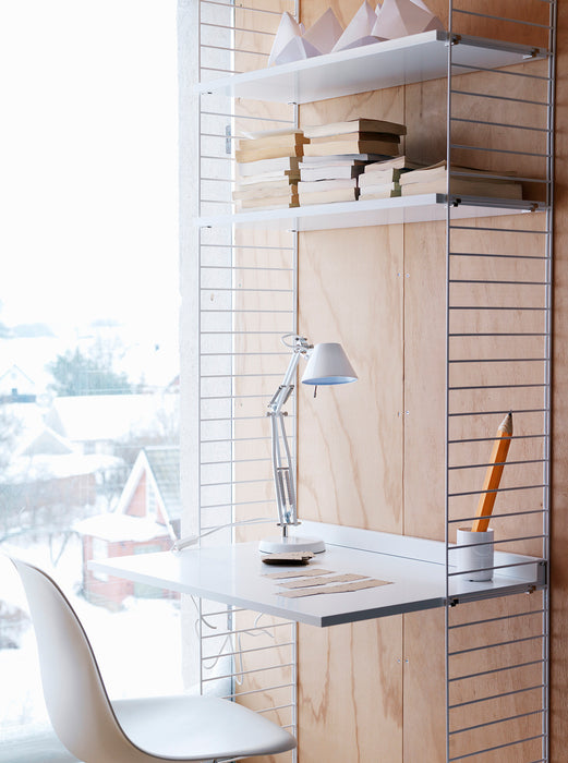 Low shelf Zet Storing System de String Furniture
