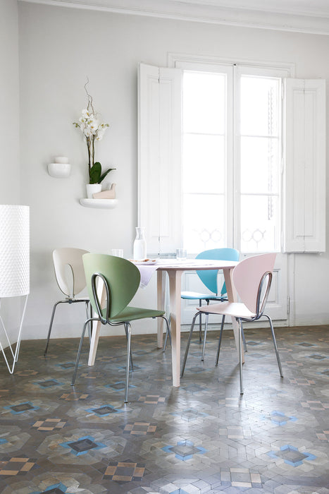 Mesa Lau redonda de Stua