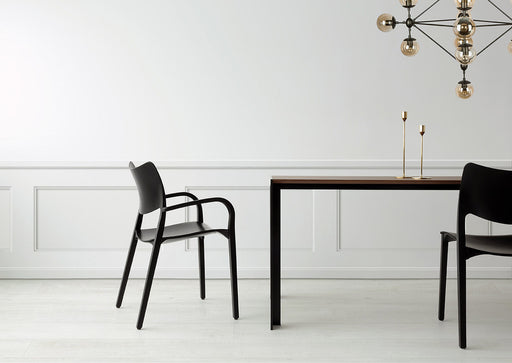 Silla Laclasica con brazos Stua