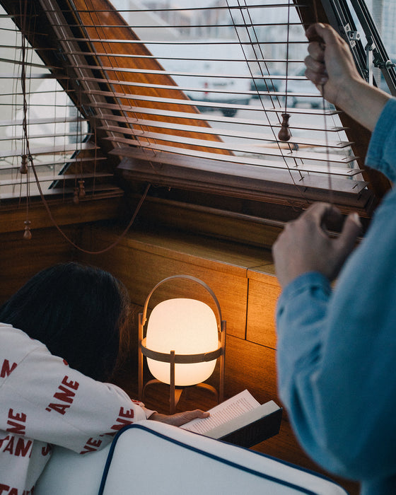 Lámpara Portátil Cestita Batería de Santa & Cole