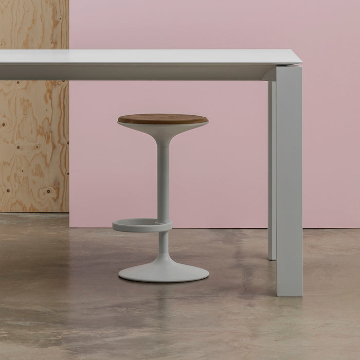 Taburete Hula con altura regulable