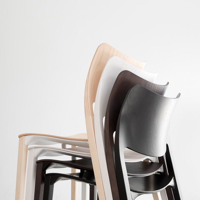 Laclassic chair