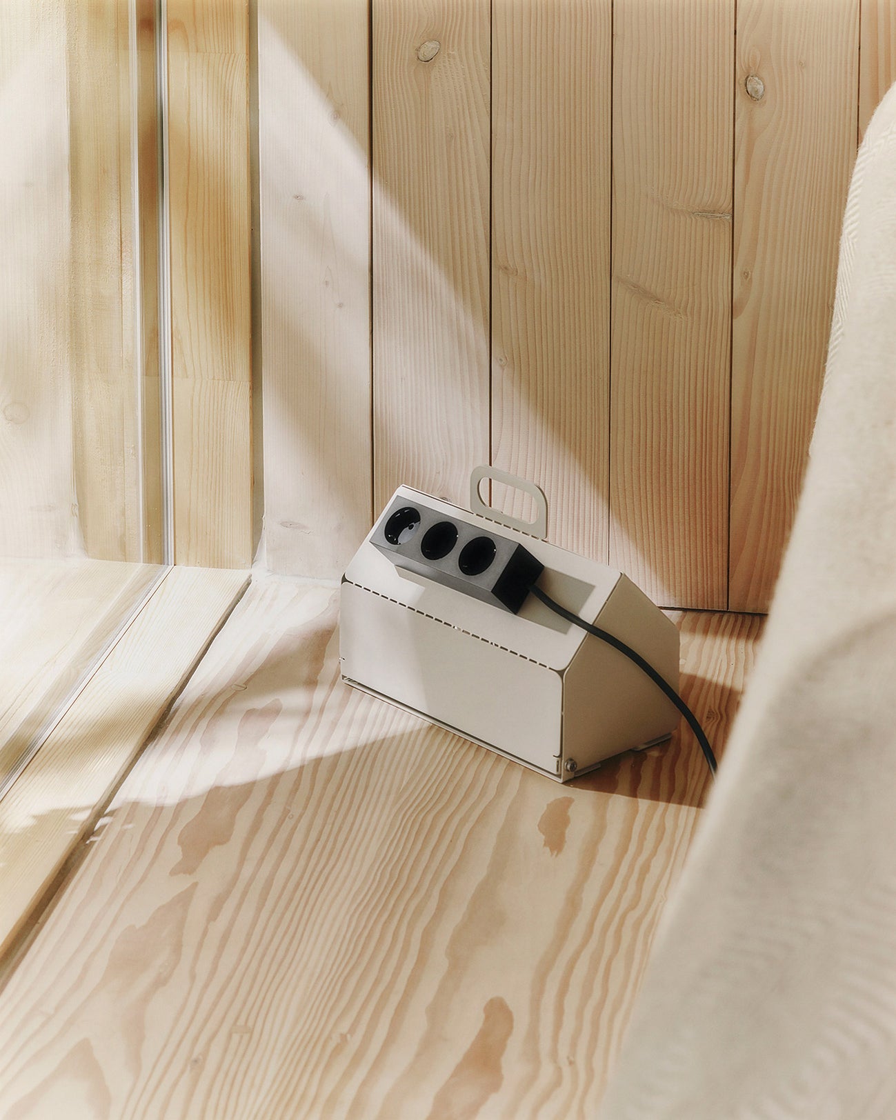 Cable House – Pedestal | Caja para cables compatible con Power Bar en ...