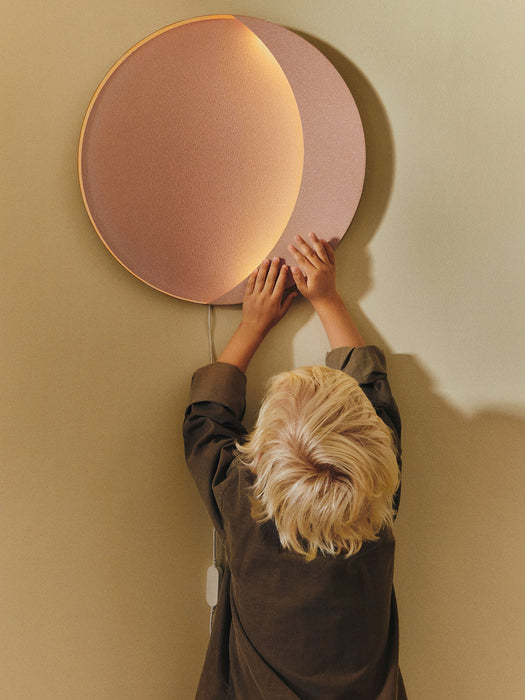 Neba wall lamp