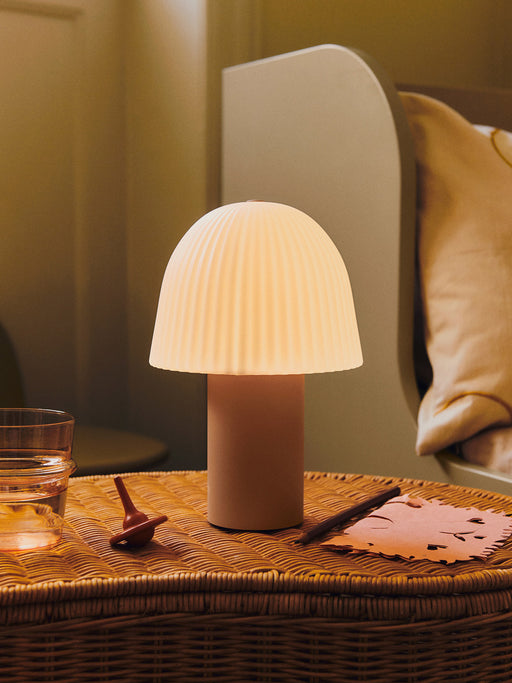 Lámpara Portátil Frill Ferm Living