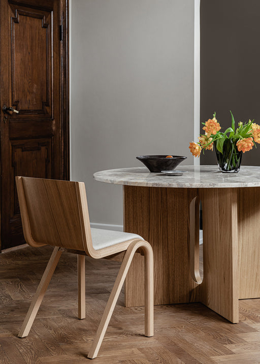 Silla Ready con asiento tapizado Audo Copenhagen