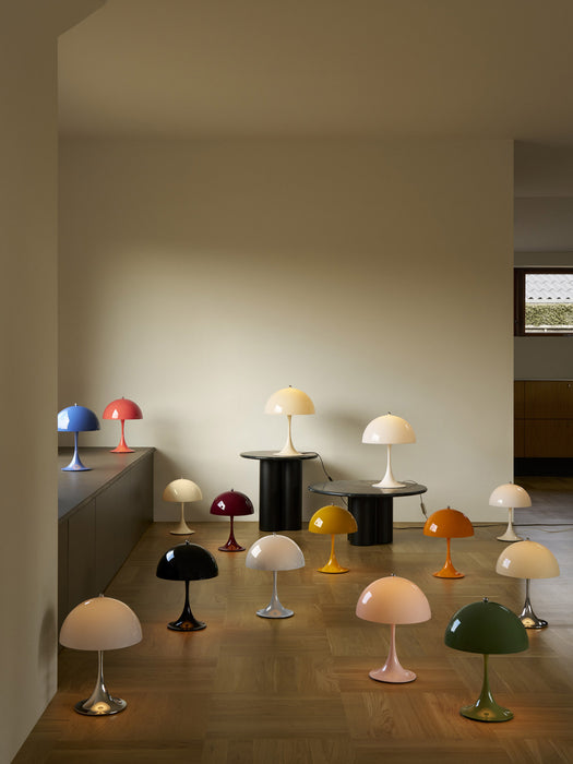 Lámpara de mesa Panthella 320
