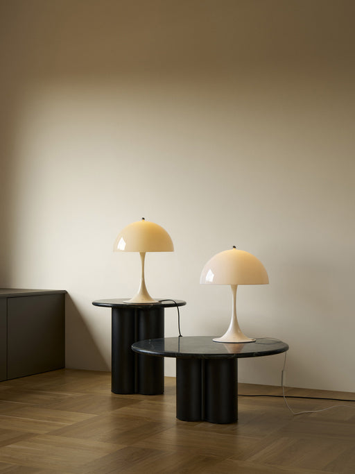 Lámpara de mesa Panthella 320 Louis Poulsen