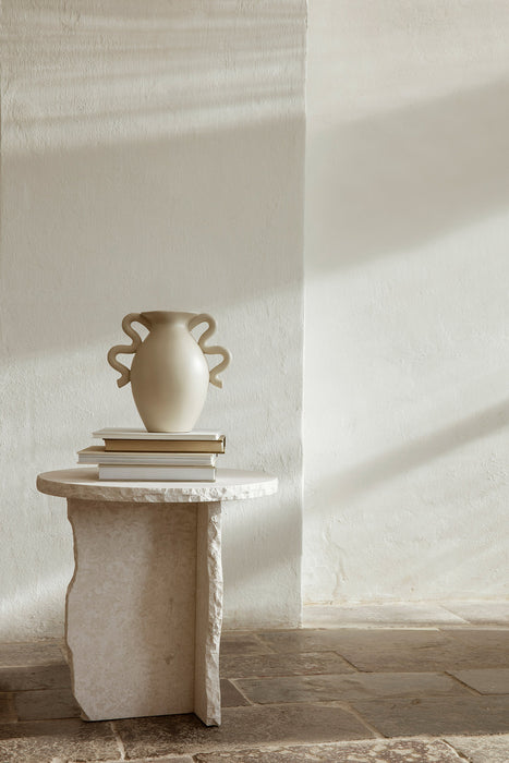 Mesa Auxiliar Mineral de Ferm Living