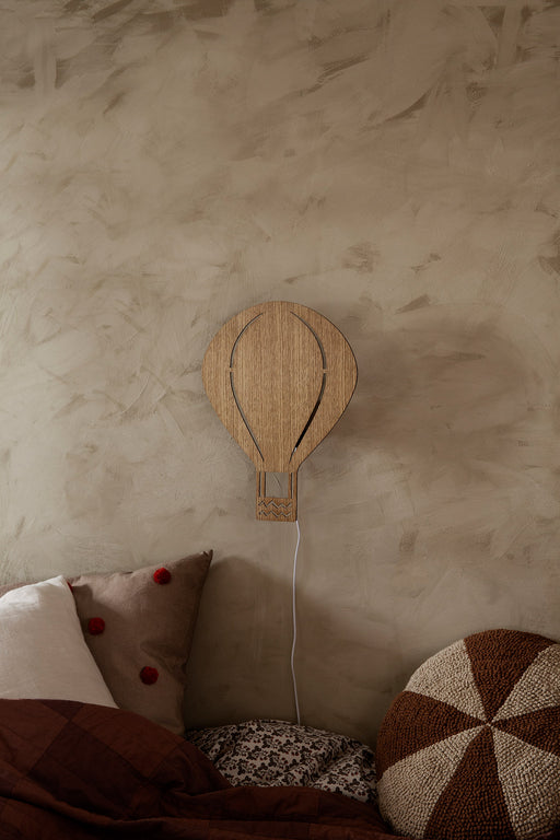 Lámpara de pared Globo Ferm Living